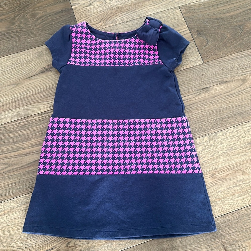 Navy and fuchsia shift dress